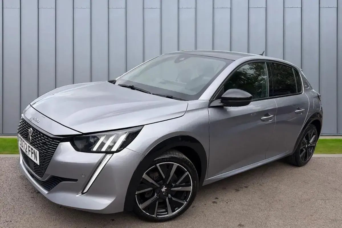 Used Peugeot 208 GT 99 HP (72 kW) 2023 Grey Hatchback