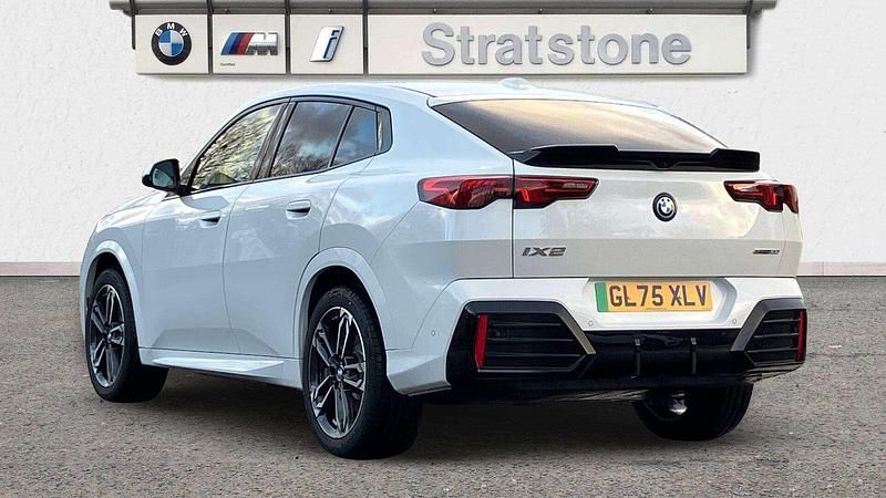 New BMW iX2 Luxury Line 147 kW (201 HP) 2025 White SUV