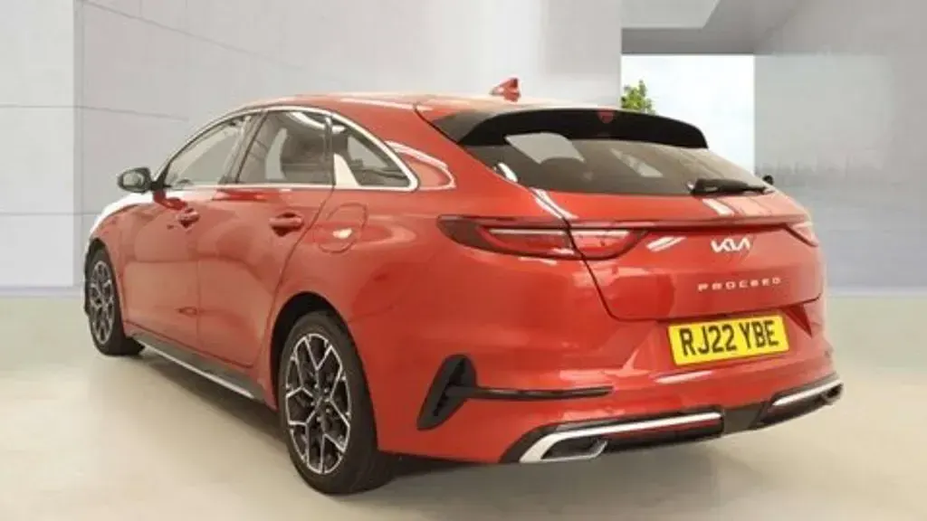 Used Kia ProCeed GT-Line 160 HP (117 kW) 2022 Red Estate