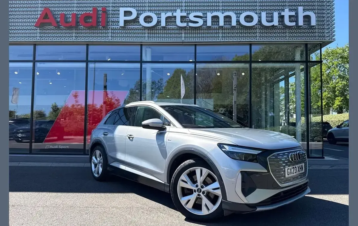 Usado Audi Q4 e-tron S-Line 219 kW (299 CV) 2023 SUV