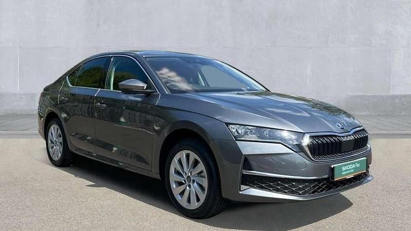 Grey Used 2025 Skoda Octavia SE L Hatchback | £27,990 - Image 1/4