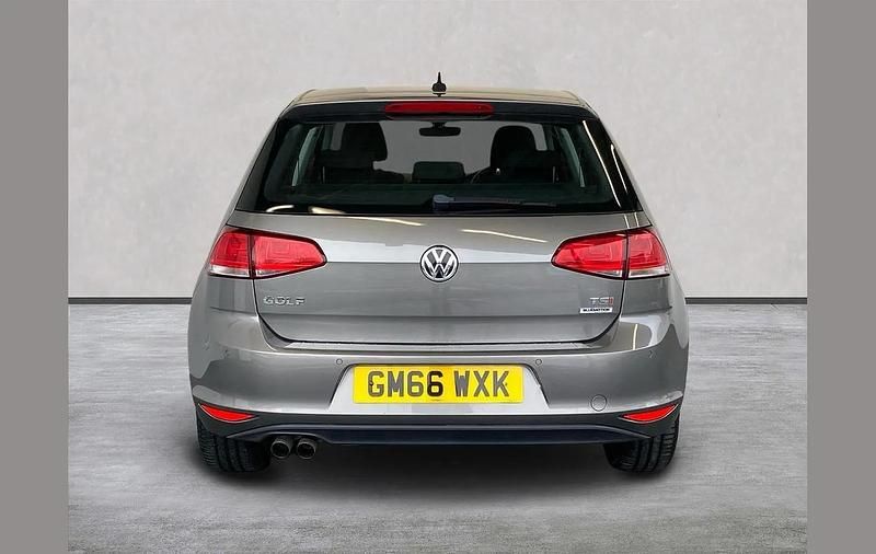 Used VW Golf VII Edition 123 HP (90 kW) 2017 Grey Hatchback