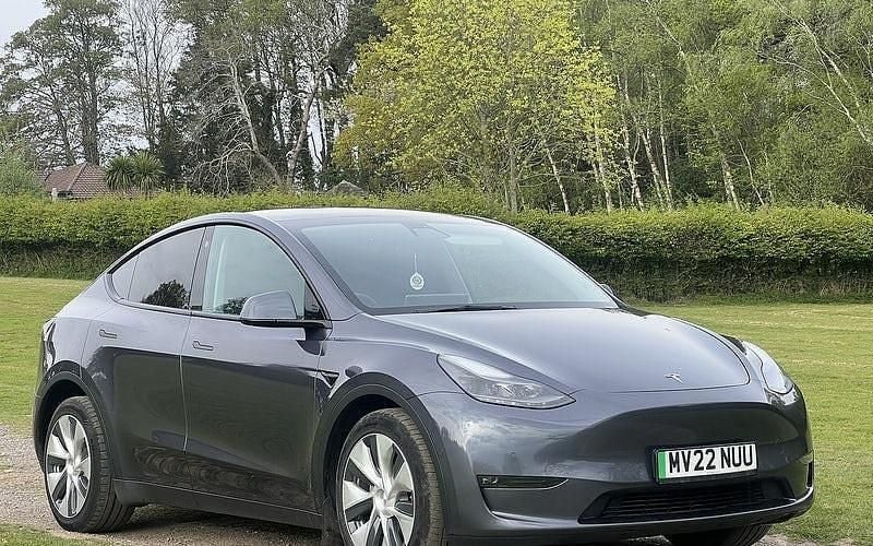 Used 2023 Tesla Model Y Long Range SUV | £20,990 (Good price) - Image 1/3