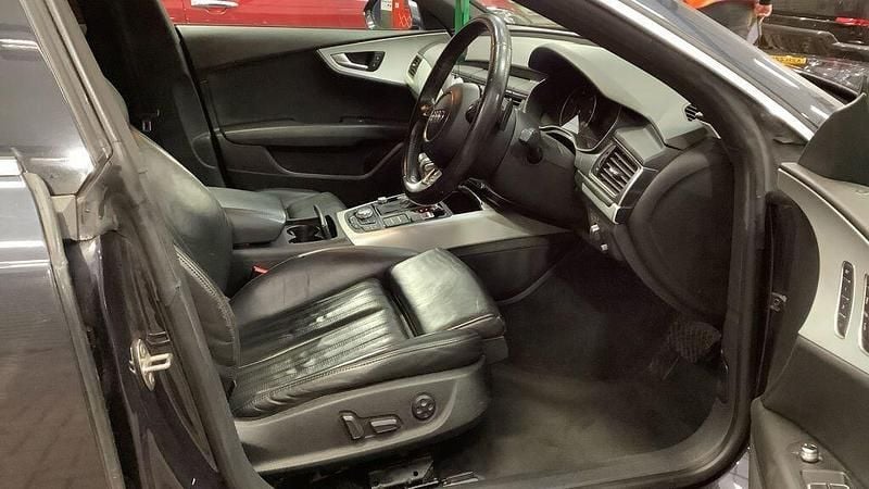 Used Audi A7 S-Line 2012 Blue Hatchback