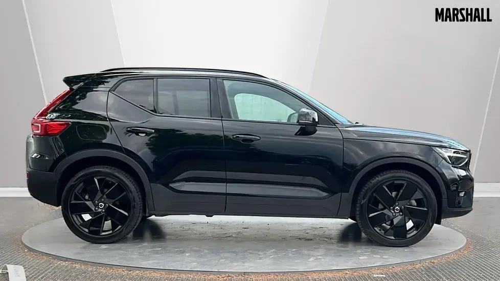 Used Volvo XC40 Plus 163 HP (119 kW) 2025 Black SUV