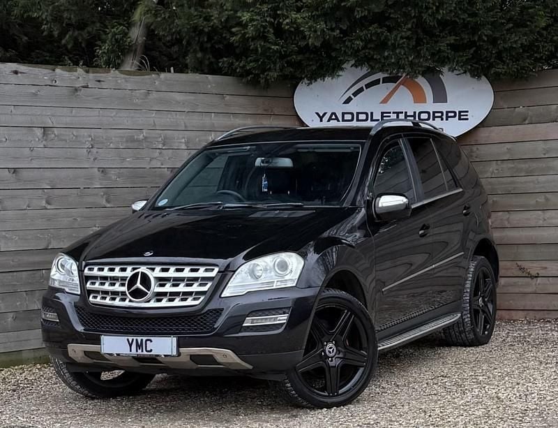 Used Mercedes ML320 2009 Black SUV