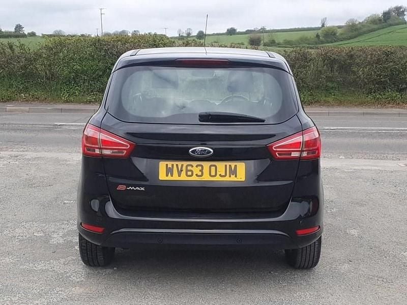 Used Ford B-MAX Zetec 105 HP (77 kW) 2013 Black MPV