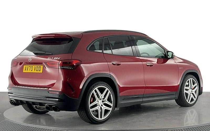 Begagnad Mercedes GLA45 AMG AMG 421 HK (309 kW) 2020 Röd SUV
