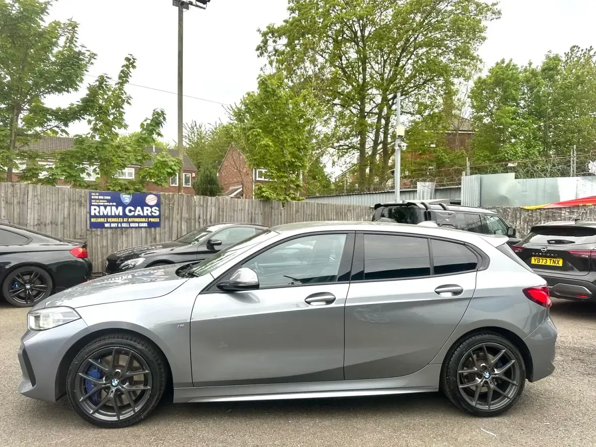 Używany BMW 118 M Sport 2023 Szary Hatchback