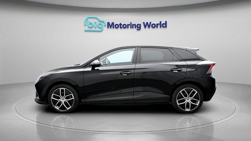 Used MG MG4 EV Trophy 319 kW (435 HP) 2023 Black Hatchback