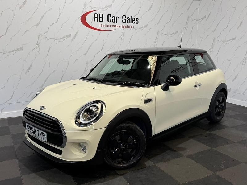 Used Mini Cooper Hatch 2018 White Hatchback