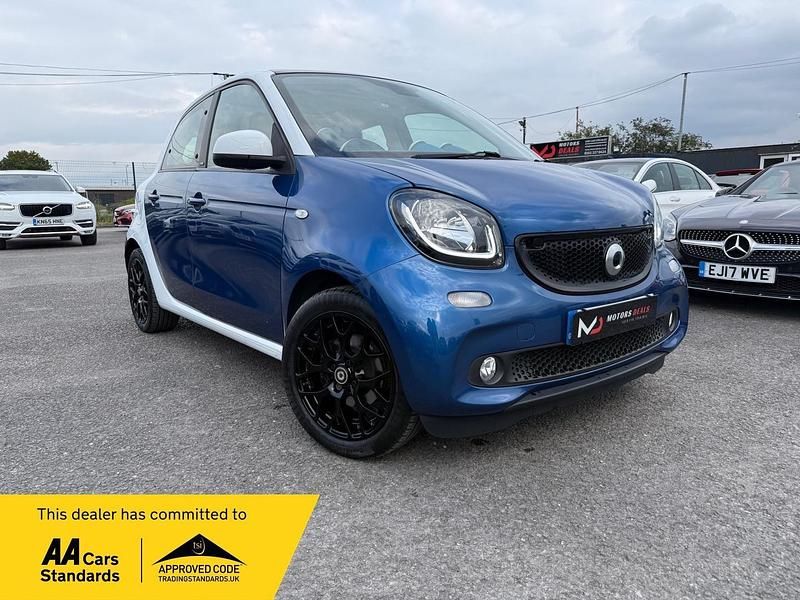 Blue Used 2016 Smart ForFour Premium Hatchback | £7,395 (Fair price) - Image 1/3