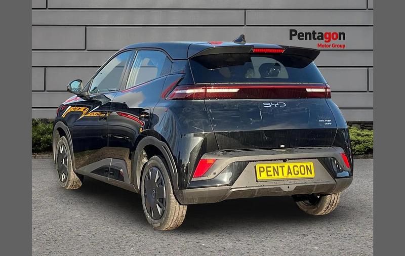 Used BYD Dolphin Surf Comfort 114 kW (156 HP) 2025 Black Hatchback