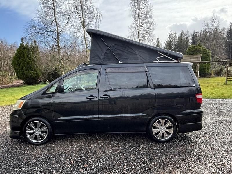 Usado Toyota Alphard 2023 Preto Monovolume