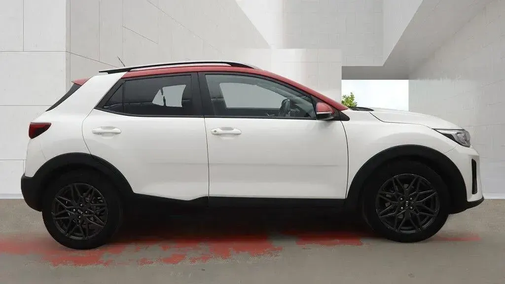 Used Kia Stonic 118 HP (86 kW) 2020 White SUV