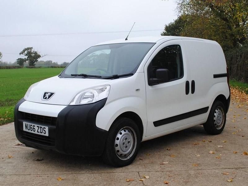 White Used 2016 Peugeot Bipper S Van | £3,995 (Good price) - Image 1/3