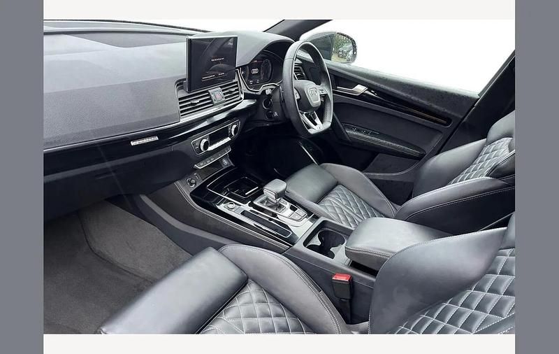 Used Audi Q5 Comfort 265 HP (194 kW) 2023 Blue SUV