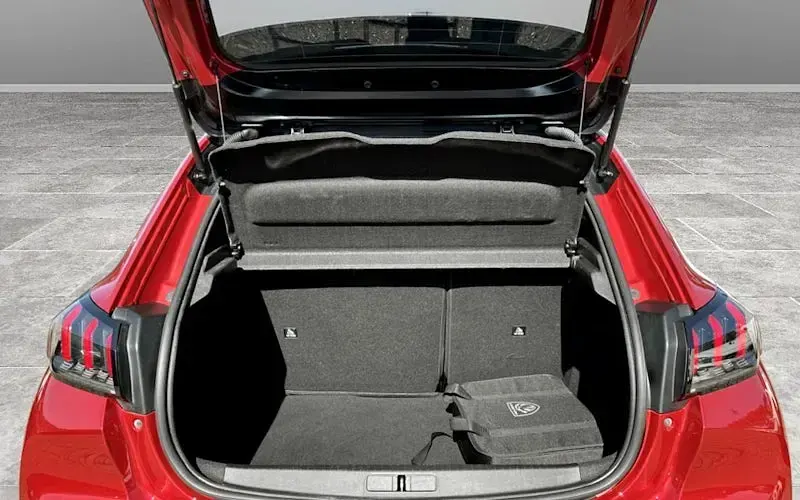 Used Peugeot e-208 GTi 100 kW (136 HP) 2022 Red Hatchback