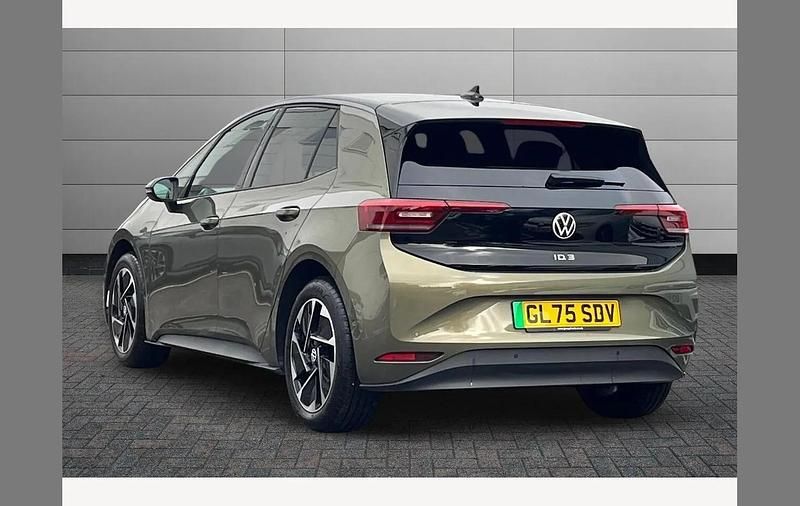 Used VW ID.3 Pro 147 kW (200 HP) 2025 Green Hatchback