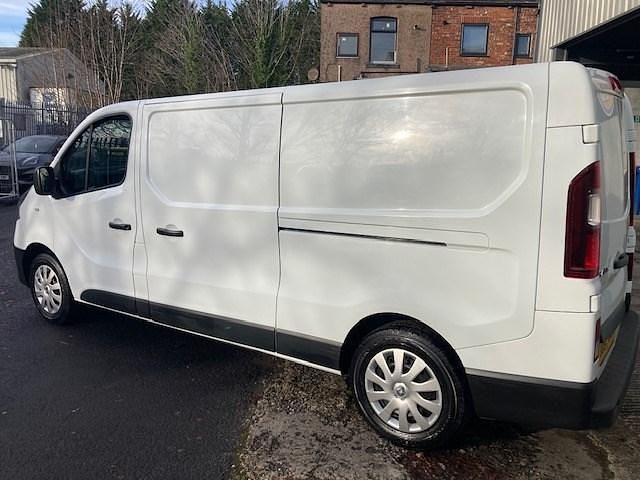 Used Renault Trafic Business 2021 White MPV
