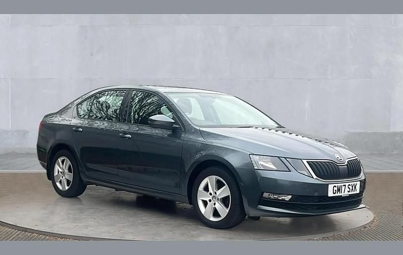 Used Skoda Octavia SE 147 HP (108 kW) 2017 Grey Hatchback
