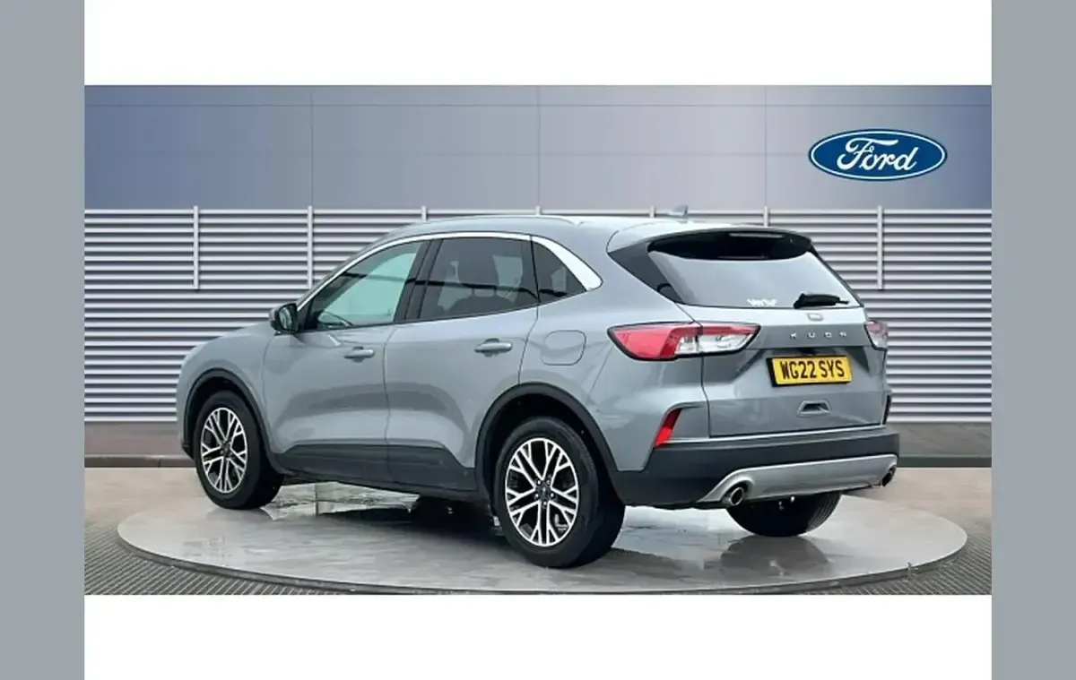 Used Ford Kuga Titanium 120 HP (88 kW) 2022 Silver SUV