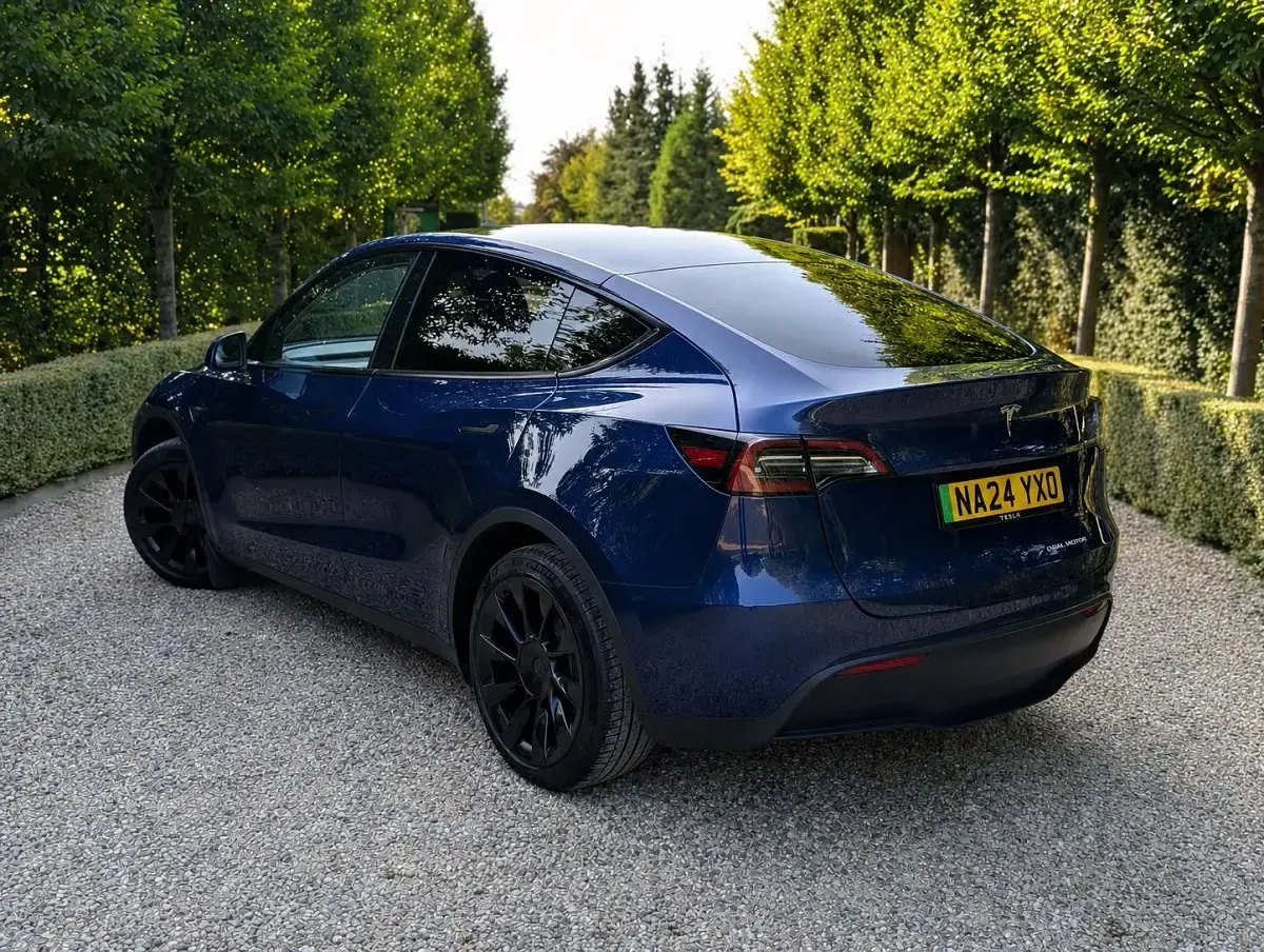 Used Tesla Model Y Long Range AWD 378 kW (514 HP) 2024 Blue SUV