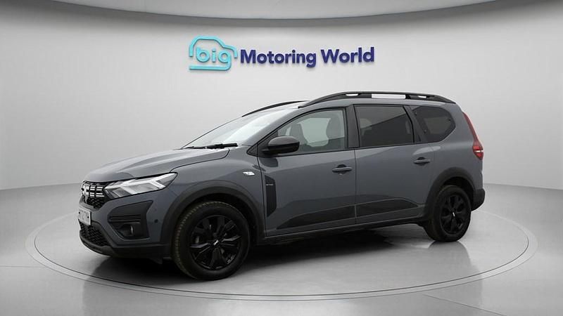 Used Dacia Jogger Extreme 110 HP (80 kW) 2023 Grey MPV