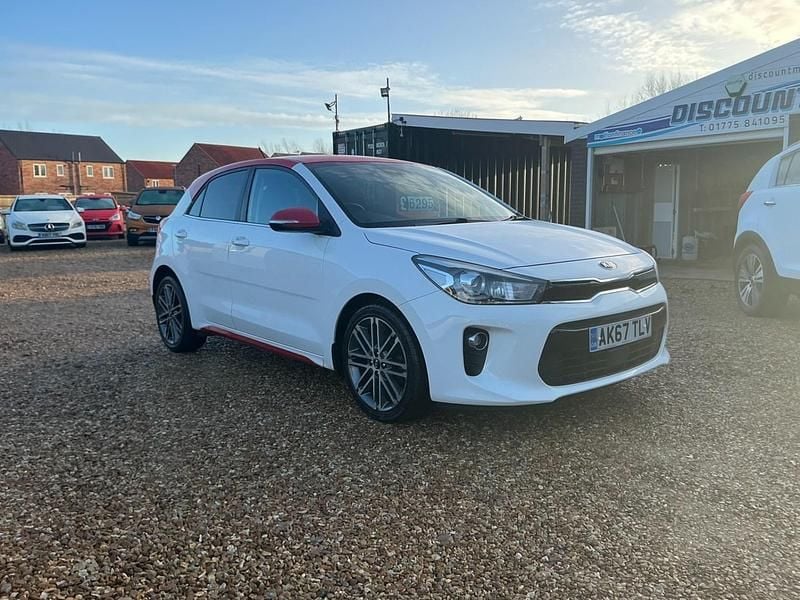 Used Kia Rio First Edition 118 HP (86 kW) 2017 White Hatchback