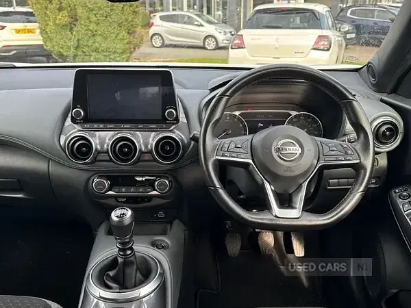 Used Nissan Juke N-Connecta 114 HP (83 kW) 2022 White SUV