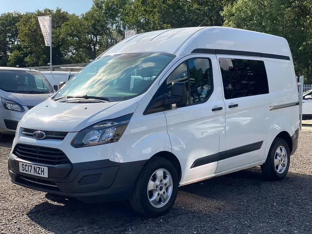 Used Ford Transit Custom 105 HP (77 kW) 2017 White Van