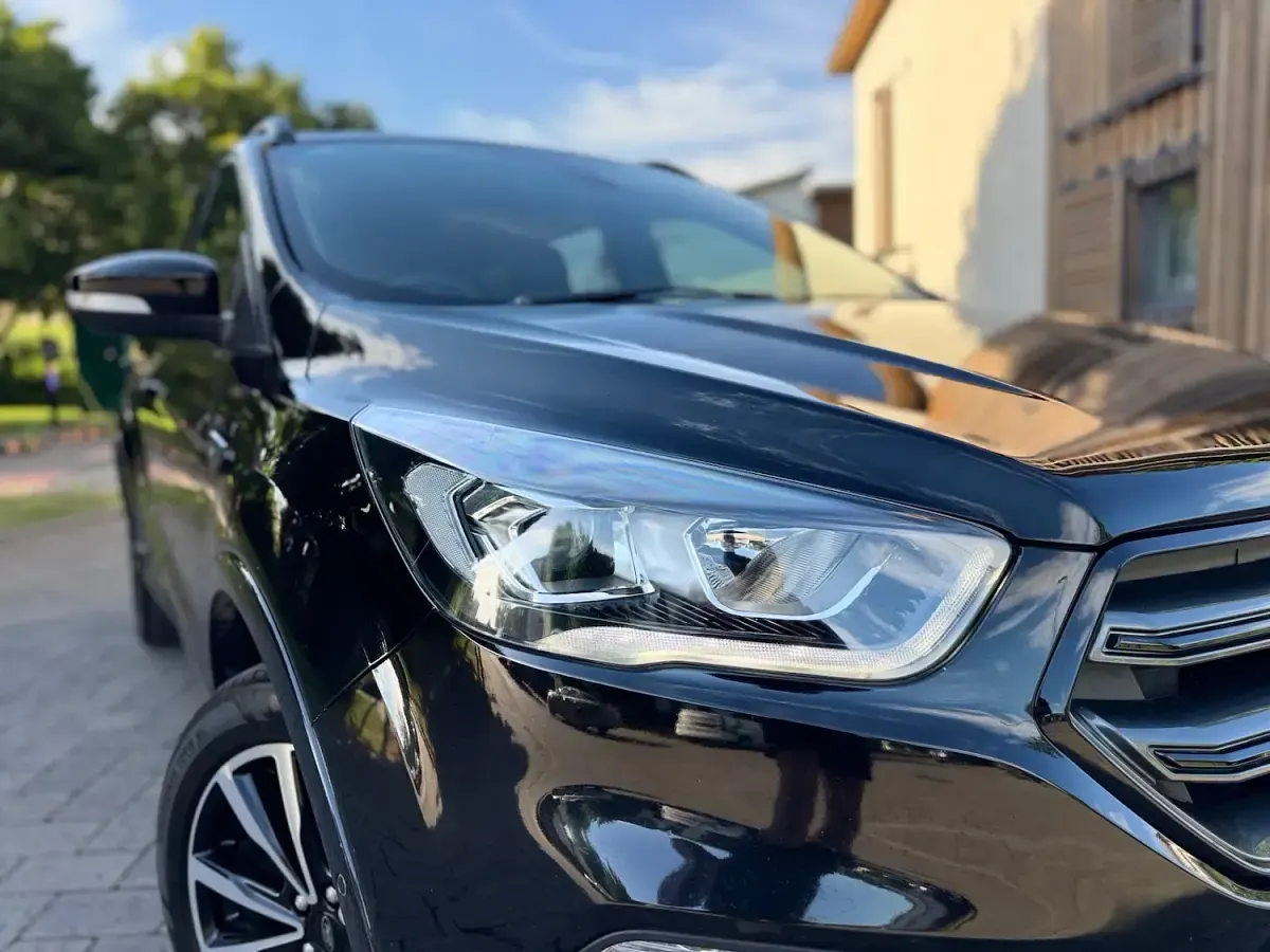 Used Ford Kuga ST-Line 120 HP (88 kW) 2019 Black SUV