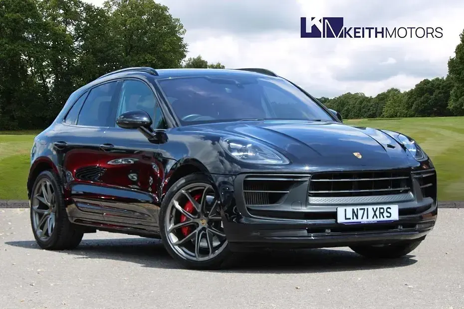 Used Porsche Macan 440 HP (323 kW) 2021 Black SUV