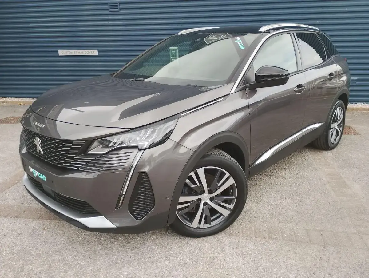 Used Peugeot 3008 Allure+ 129 HP (94 kW) 2023 Grey SUV