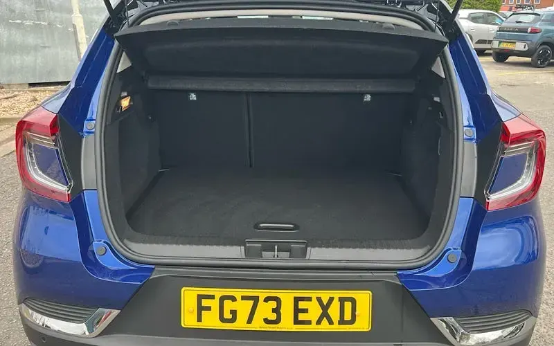 Second-hand Renault Captur Techno 91 CP (66 kW) 2023 Negru SUV