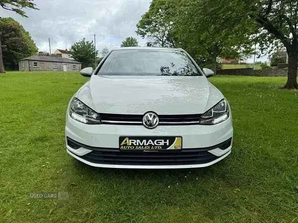 Used VW Golf VII S 115 HP (84 kW) 2018 White Hatchback