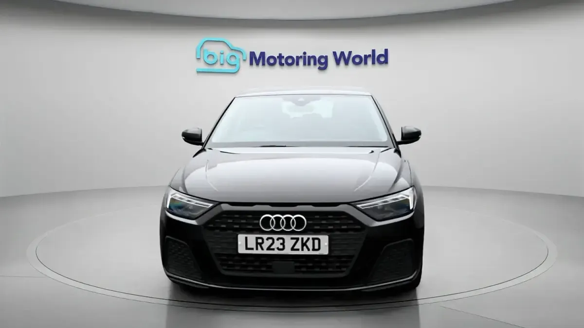 Second-hand Audi A1 Sportback 94 CP (69 kW) 2023 Negru Hatchback