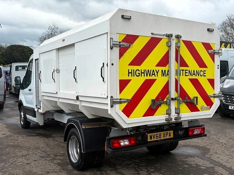 Begagnad Ford Transit 130 HK (95 kW) 2018 Vit Cab