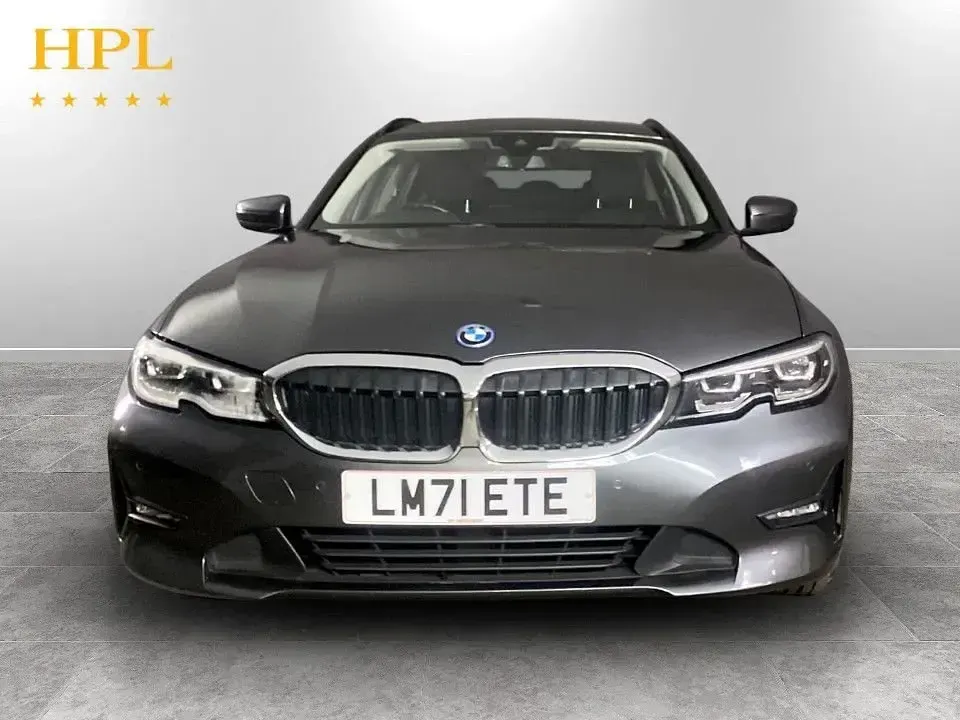 Used BMW 330e Performance 292 HP (214 kW) 2021 Grey Estate
