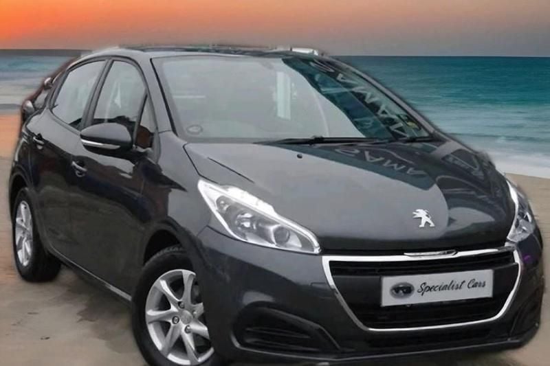 Grey Used 2017 Peugeot 208 Allure Hatchback | £3,790 (Good price) - Image 1/1