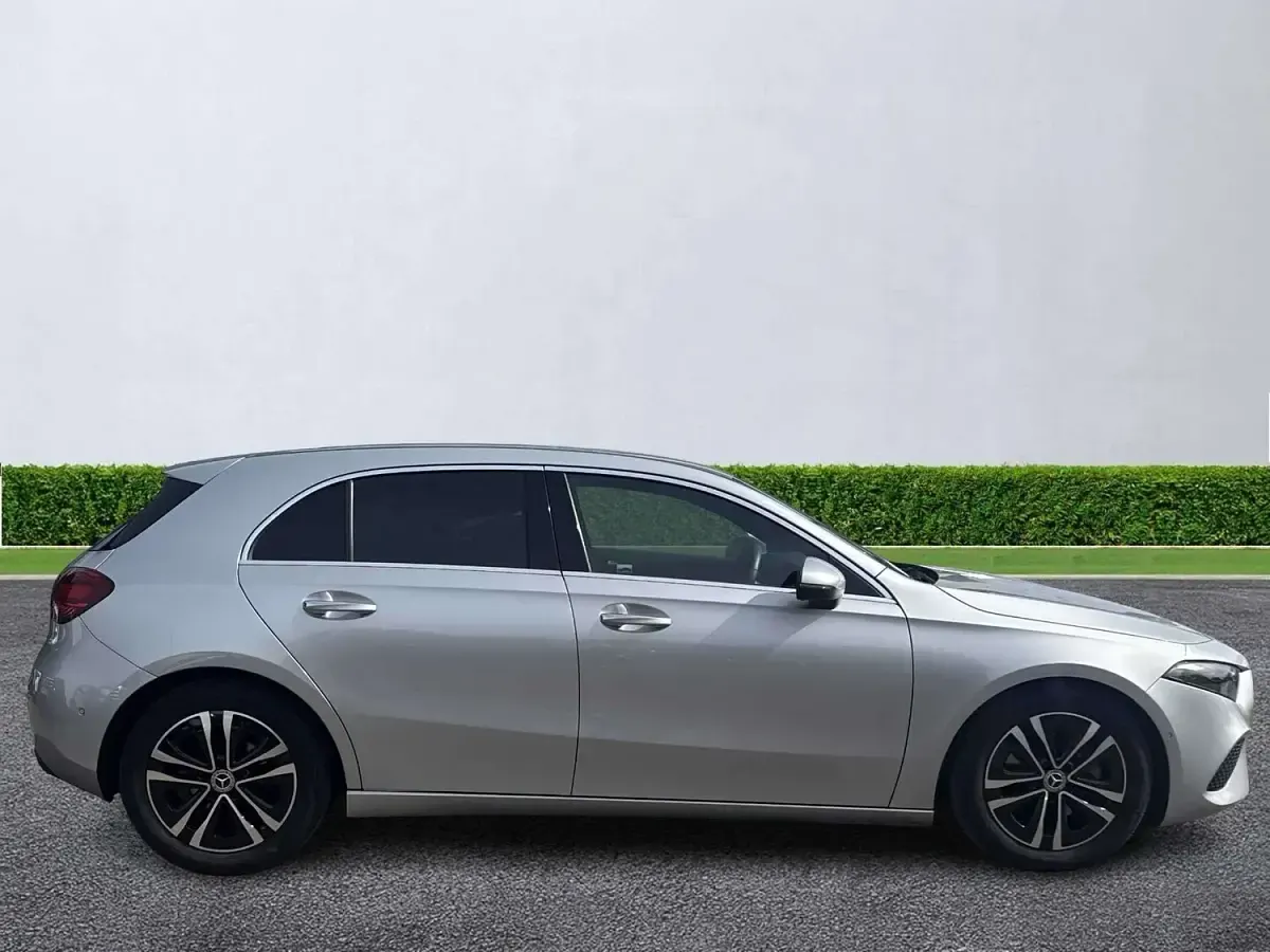 Used Mercedes A180 Executive 136 HP (100 kW) 2025 Silver Hatchback