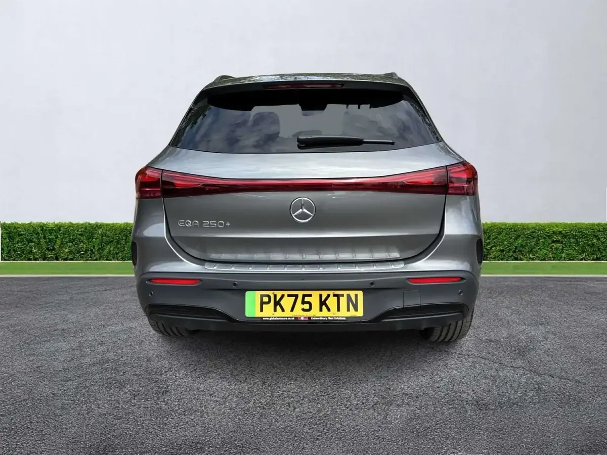 Novo Mercedes EQA250+ Urban 139 kW (190 HP) 2025 Cinzento SUV