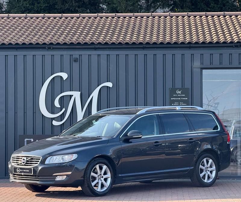Grey Used 2016 Volvo V70 SE Estate | £7,990 (Good price) - Image 1/4