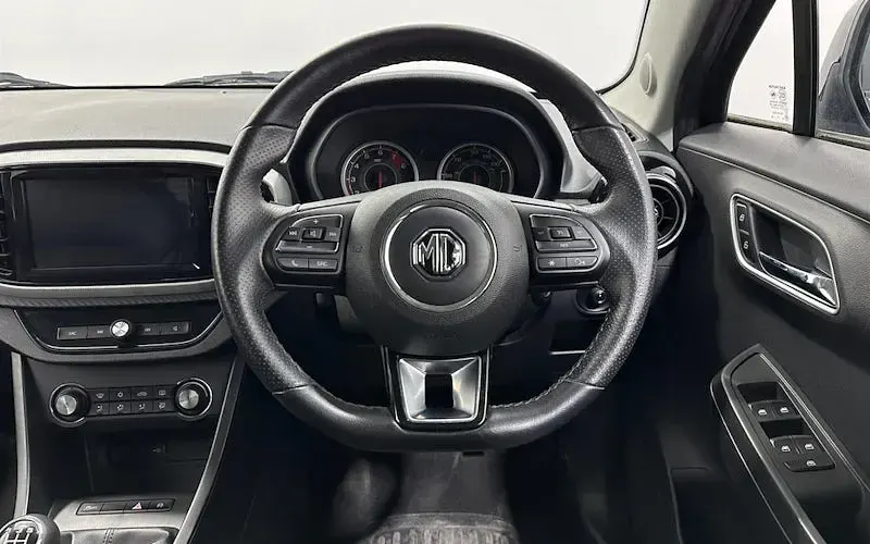 Used MG MG3 Exclusive 106 HP (77 kW) 2020 Black Hatchback