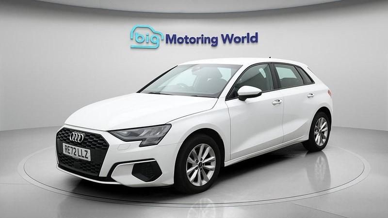 Used Audi A3 Sportback 110 HP (80 kW) 2023 White Hatchback