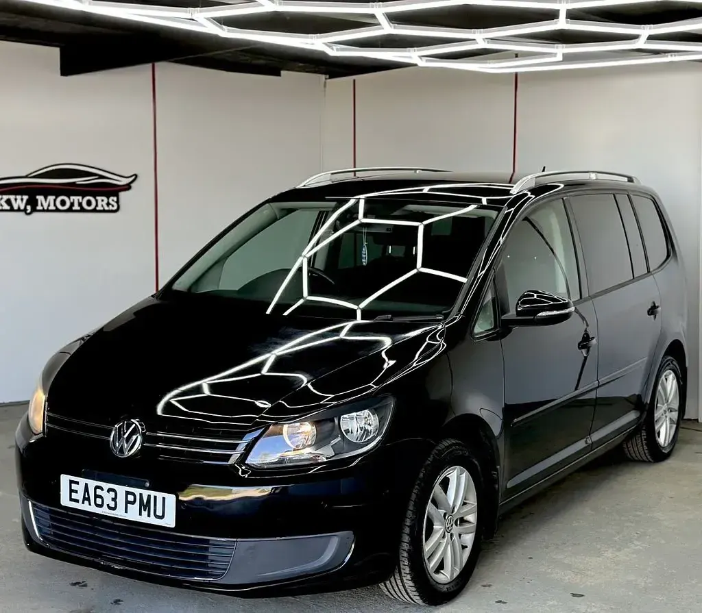 Used VW Touran SE 105 HP (77 kW) 2013 Black MPV