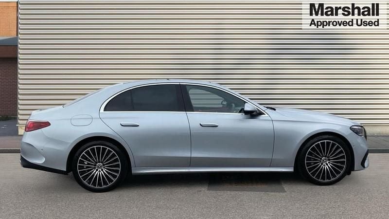Used Mercedes E200 AMG Line Premium Plus 204 HP (150 kW) 2025 Silver