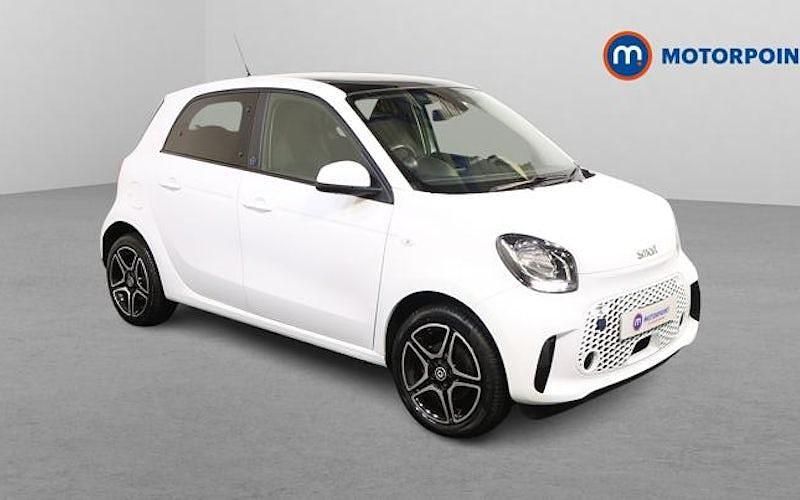 White Used 2022 Smart ForFour Electric Drive Premium Hatchback | £9,349 (Fair price) - Image 1/4