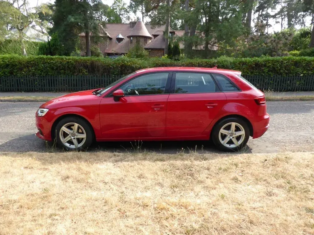Used Audi A3 Sportback Design 116 HP (85 kW) 2017 Red Hatchback