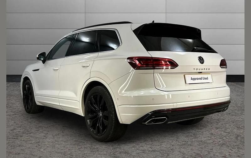 Used VW Touareg R-line 231 HP (169 kW) 2023 White SUV